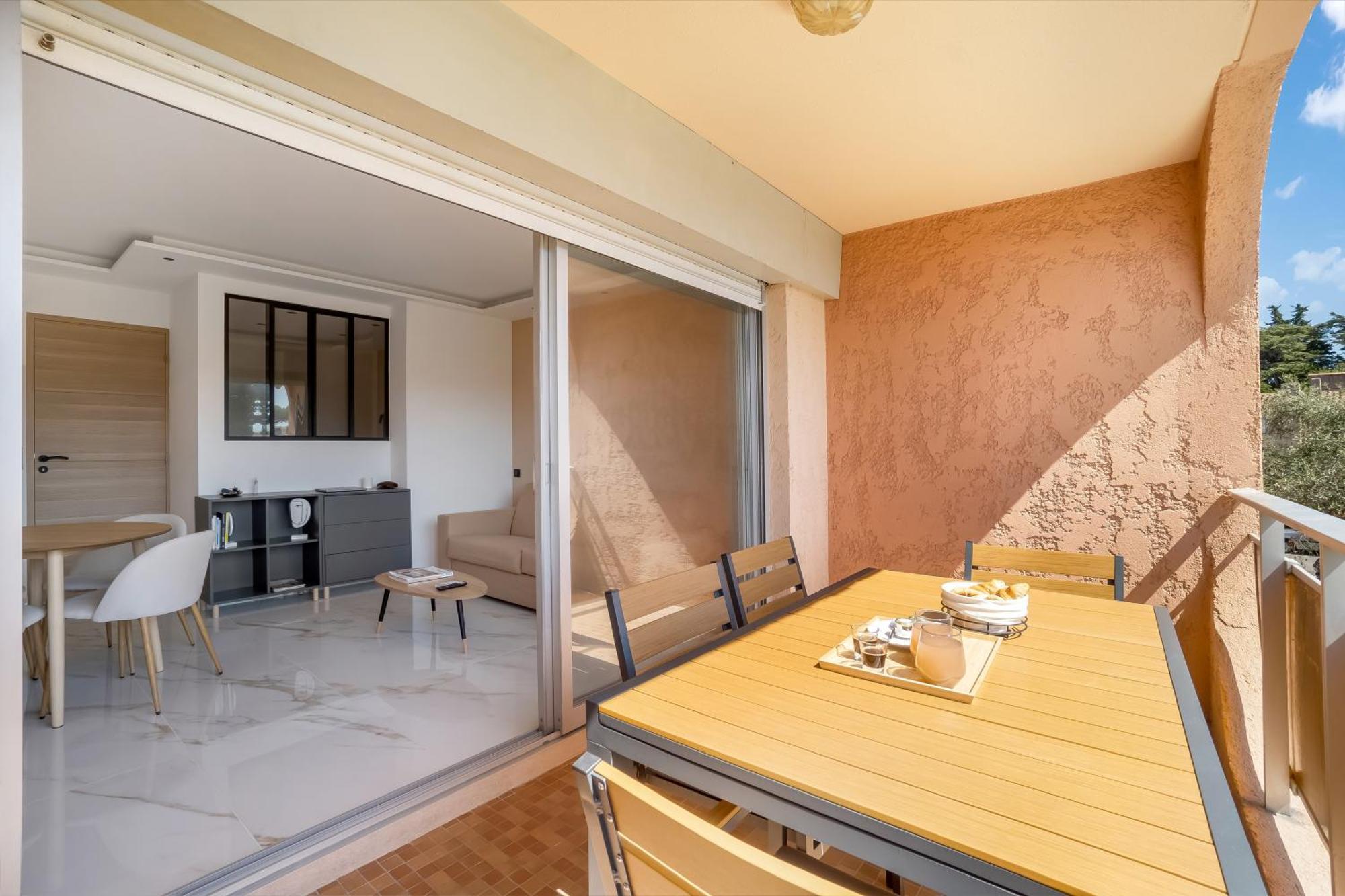 גולף-ז'ואן Eden Azur - Residence Hoteliere מראה חיצוני תמונה